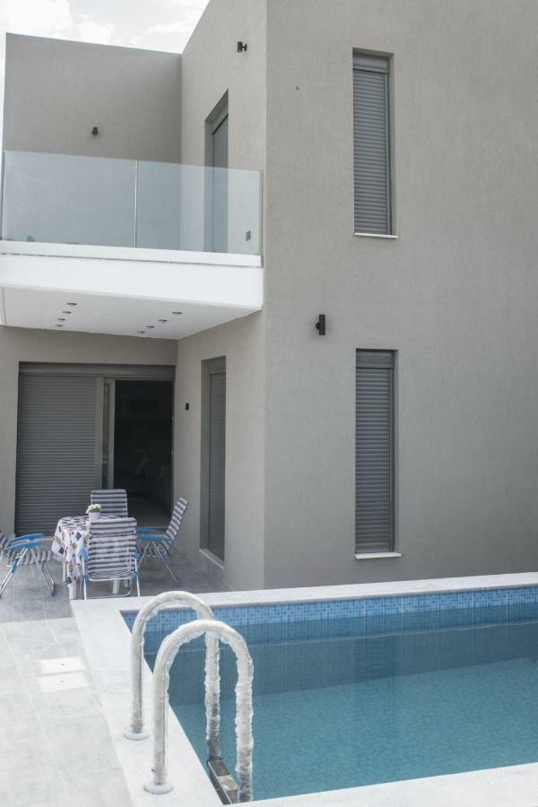 Villa Miron Kamilárion Exterior foto